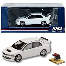 1/64 Mitsubishi Lancer Evolution 9 GSR with engine display model, white solid