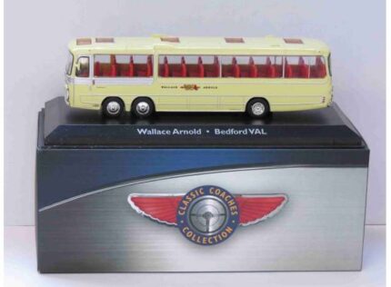 1/72 Bedford VAL Wallace Arnold, light yellow